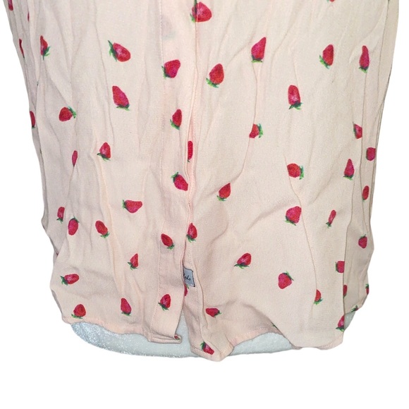Rails Chase Strawberries 🍓 Button Down Blouse - XS - Picture 5 of 14